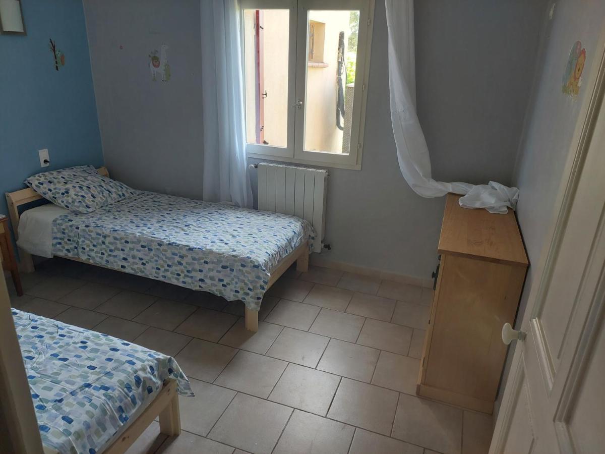 Mas La Gentille ,,, A La Campagne , Beautiful Outdoor , Swimming Pool , Pool House , Nice Green Garden , Bbq ,,, Only For You , Pour Passer Un Sejour Inoubliable Pernes-les-Fontaines Luaran gambar