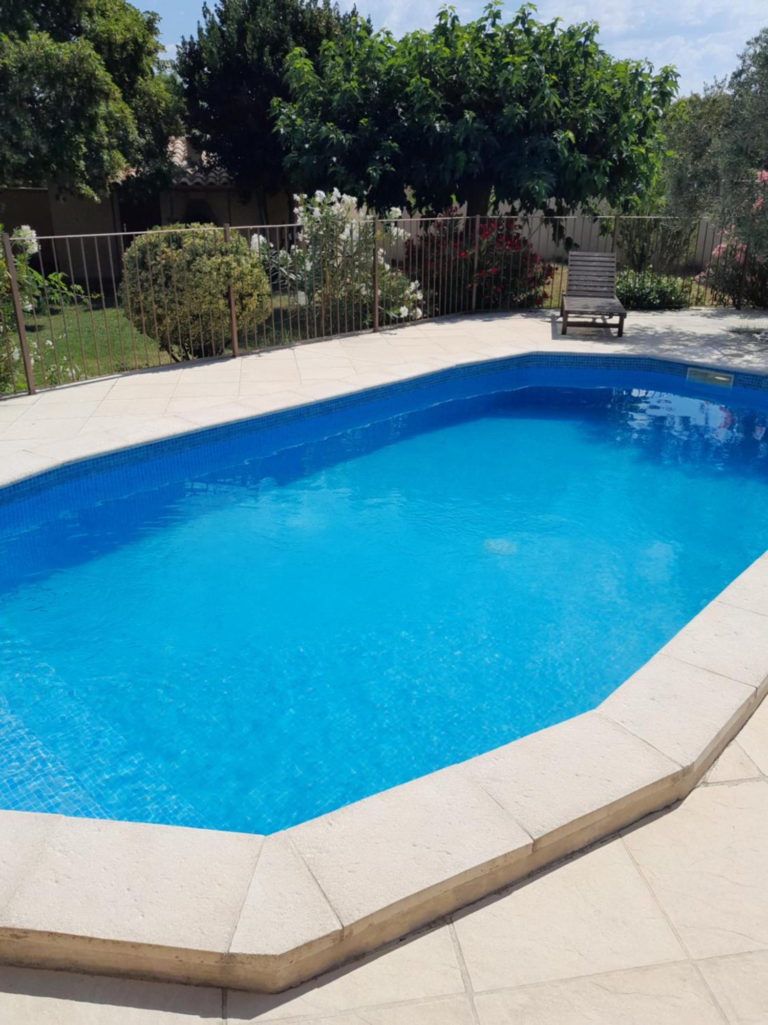 Mas La Gentille ,,, A La Campagne , Beautiful Outdoor , Swimming Pool , Pool House , Nice Green Garden , Bbq ,,, Only For You , Pour Passer Un Sejour Inoubliable Pernes-les-Fontaines Luaran gambar
