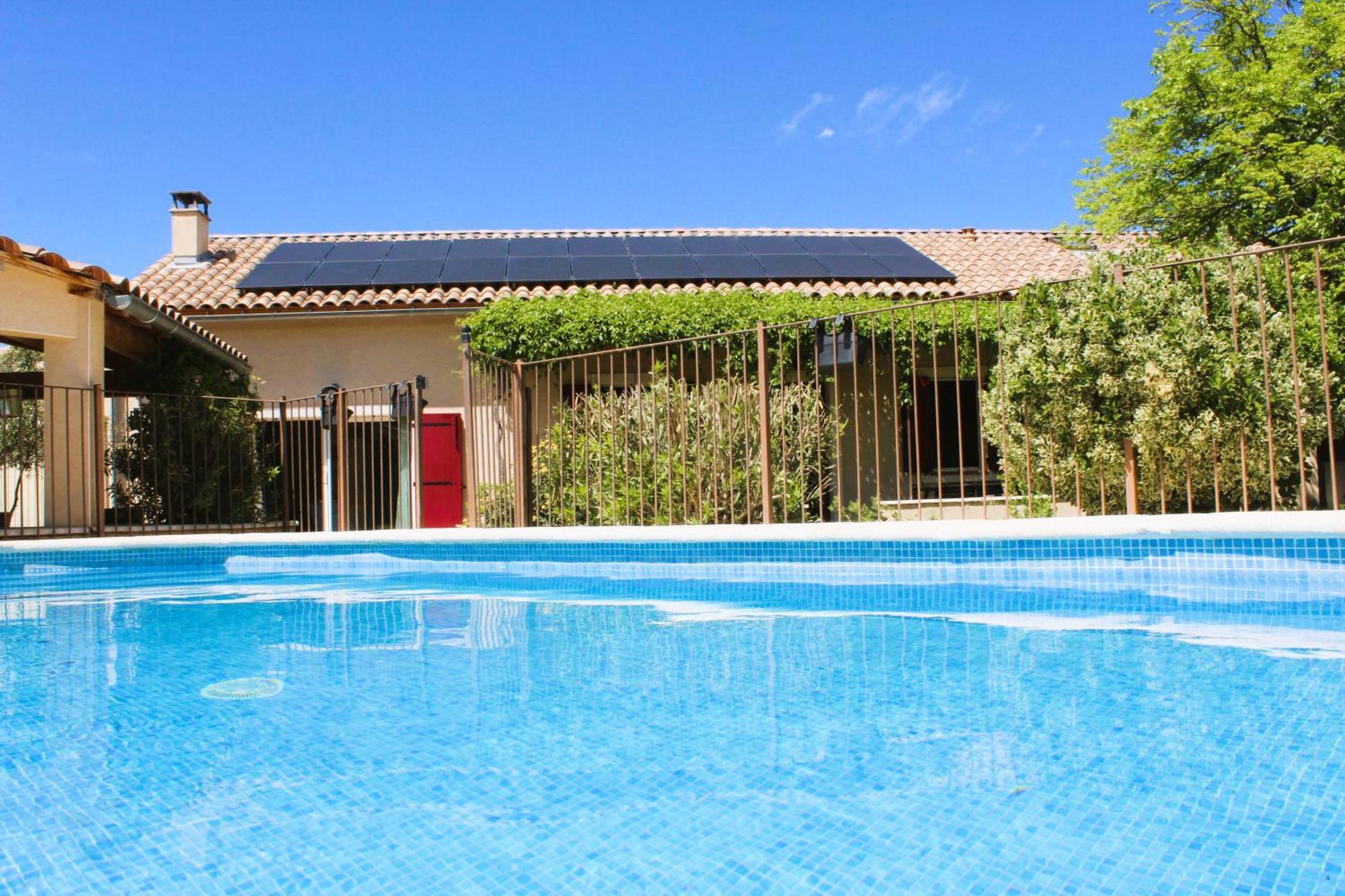 Mas La Gentille ,,, A La Campagne , Beautiful Outdoor , Swimming Pool , Pool House , Nice Green Garden , Bbq ,,, Only For You , Pour Passer Un Sejour Inoubliable Pernes-les-Fontaines Luaran gambar